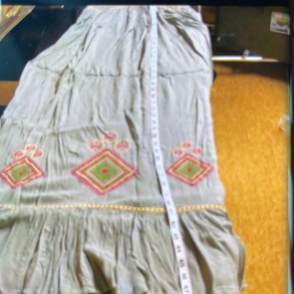 EARTHBOUND XL LONG GREY HALTER DRESS W/RUFFLE HEM MULTICOLORED PATTERN & SANDAL - Picture 4 of 8